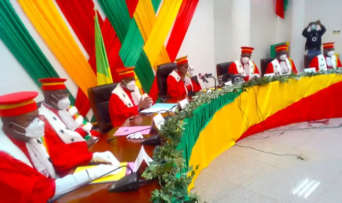 Les membres de la Cour constitutionnelle