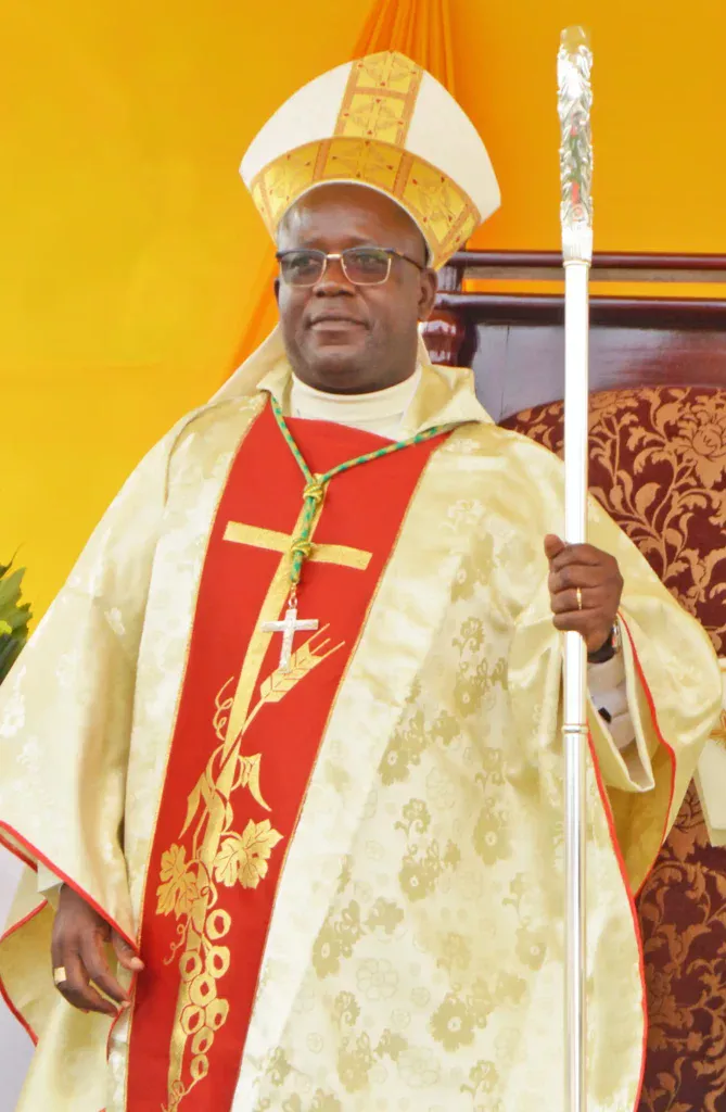 Mgr Toussaint Ngoma Foumanet, Nouvel Evêque de Dolisie 