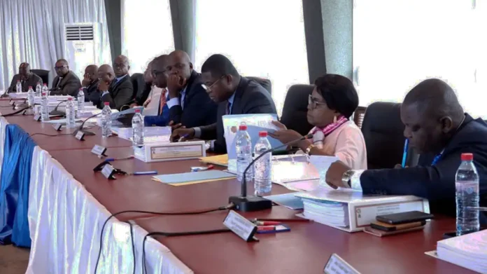 Le conseil d’administration en plein session