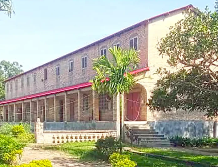 Le bâtiment principal du séminaire Saint Pie X de Makoua
