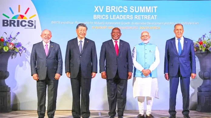 Les cinq dirigeants des Brics