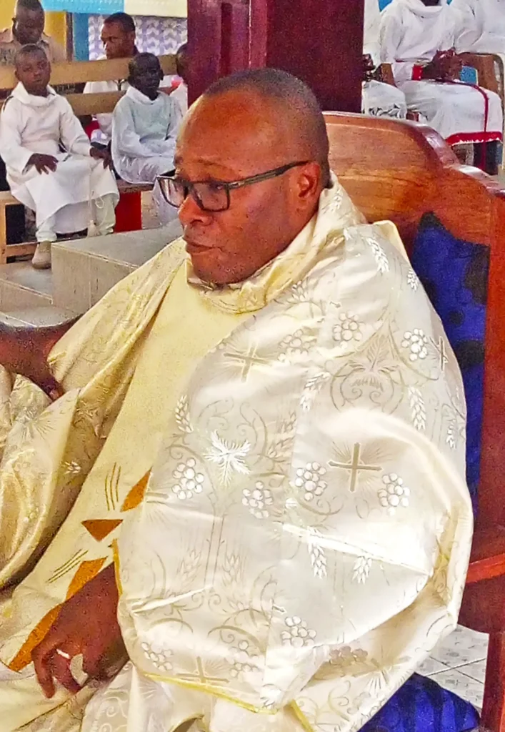 Abbé Aymar Giscard Mboungou 
