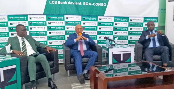 De g. à dr.: Christel Diatha N’Tondélé, Mamadou Igor Diarra et Mick Closer Obongo