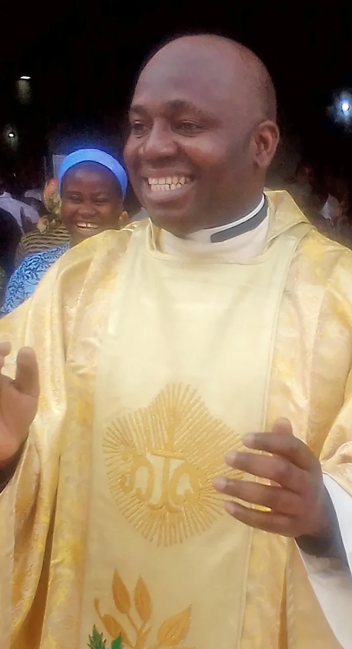 père Messi Gatien Loubiya