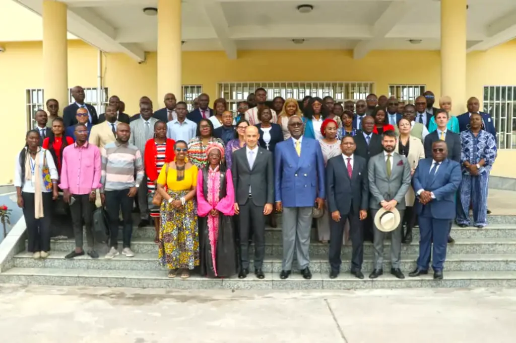 PROJET YOUTH CONNEKT CONGO : Pour faire de la jeunesse un moteur de développement 1 Apres louverture de la reunion