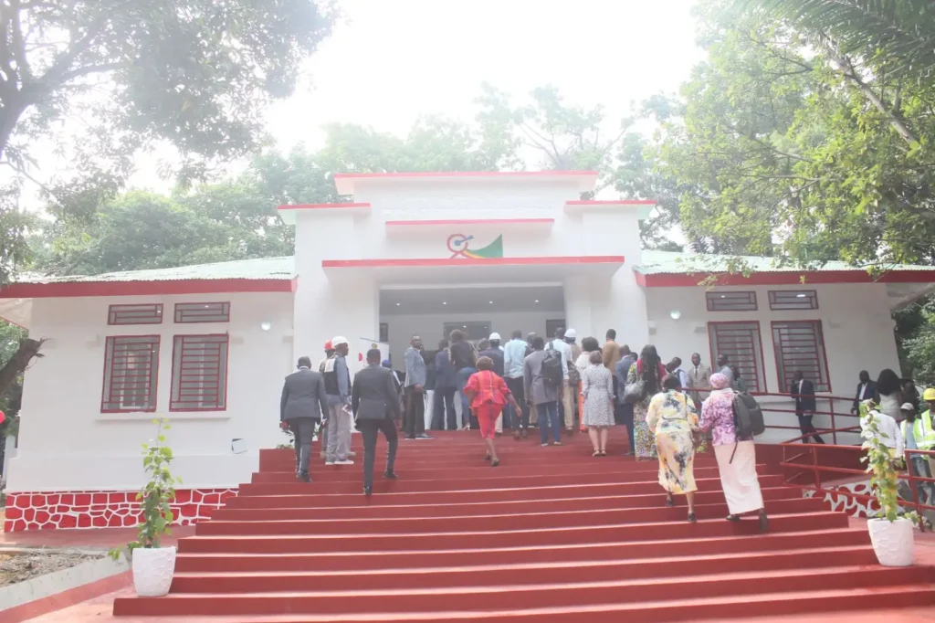 Pendant la visite des lieux