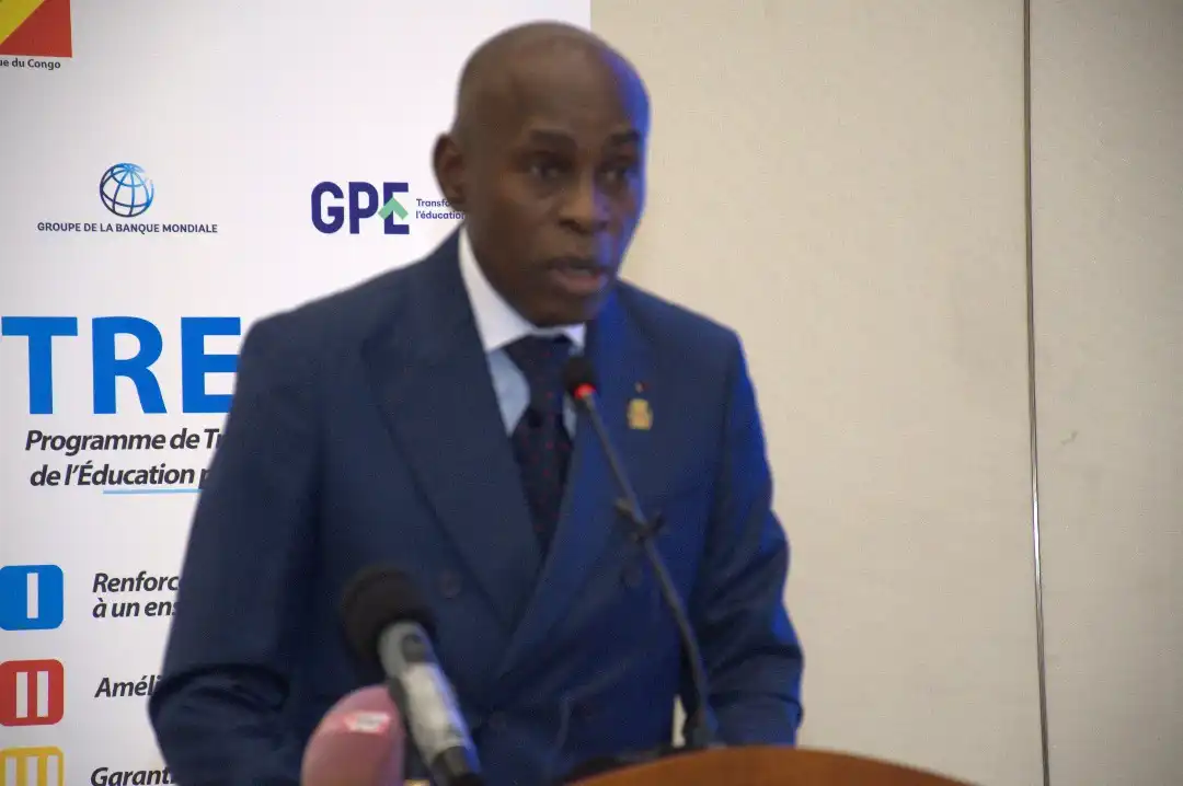 EDUCATION : Les projets TRESOR et PARQUEB, pour la transformation de l’école congolaise 1 Le ministre Jean Luc Mouthou