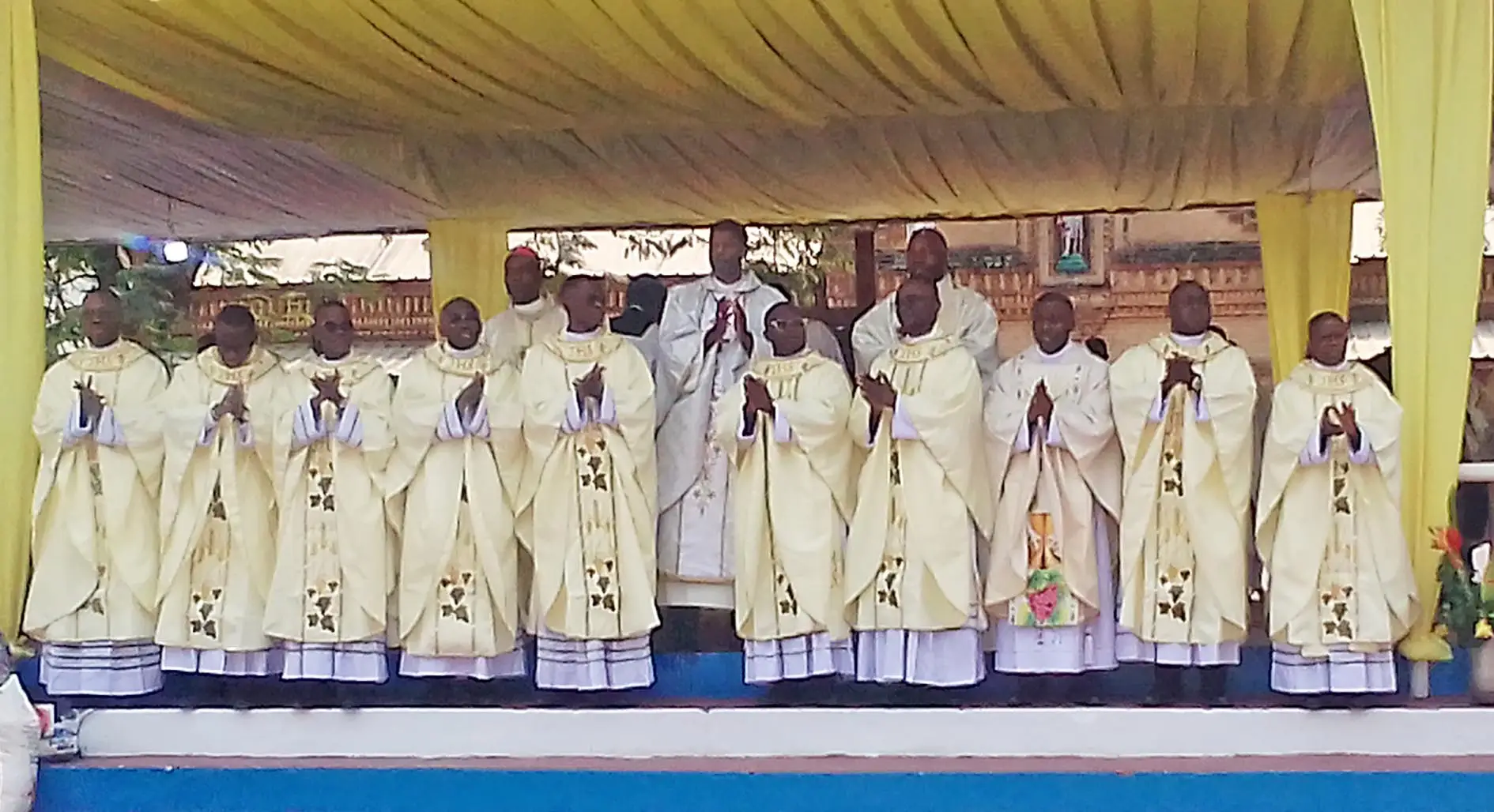 ARCHIDIOCESE DE BRAZZAVILLE : Mgr Philippe Médard Guiougou a ordonné dix prêtres 1 IMG 20260719 125352