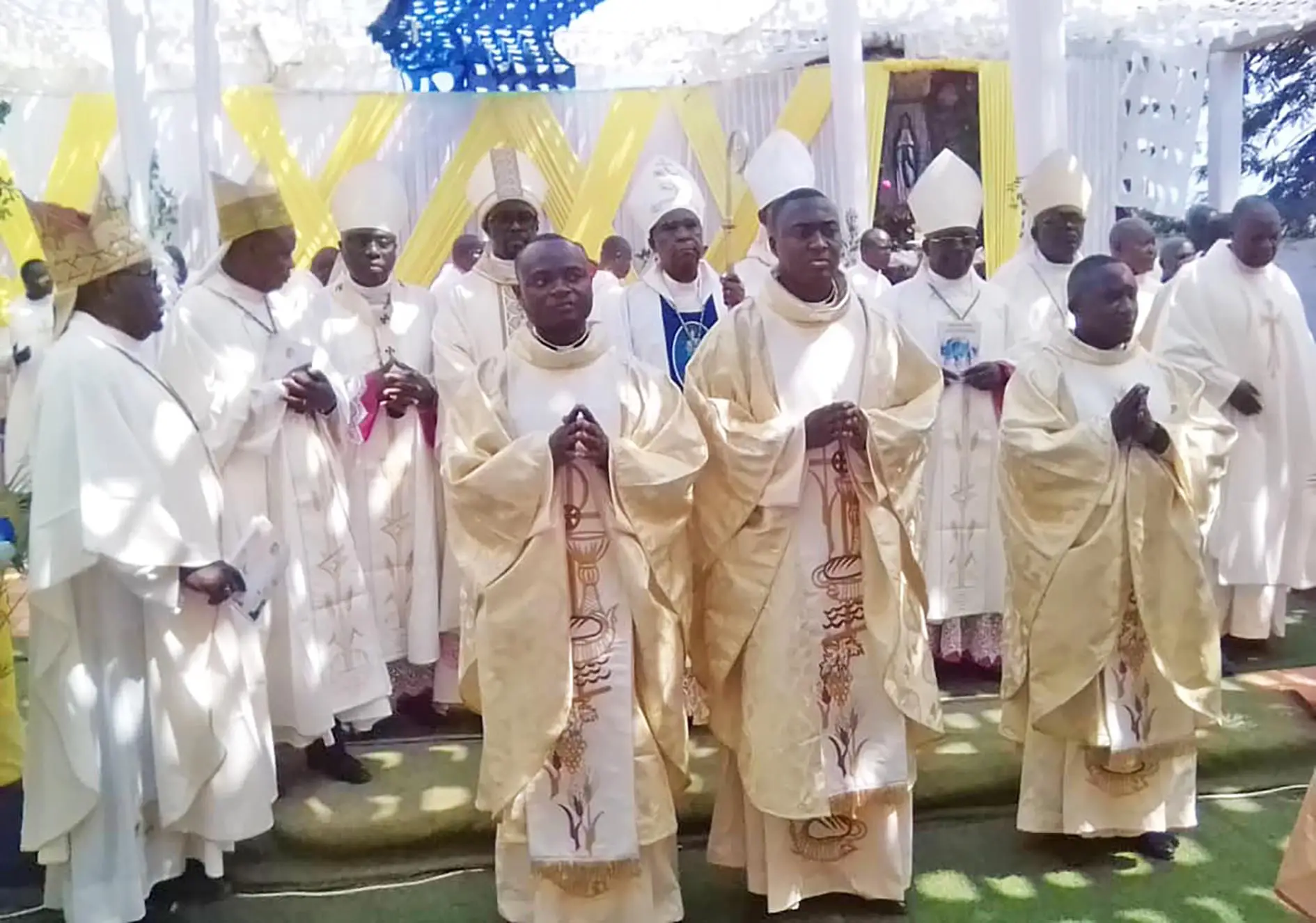 DIOCESE DE NKAYI : Mgr François Halyday Mbouangui a été installé 2 WhatsApp Image 2026 07 15 at 09.26.21
