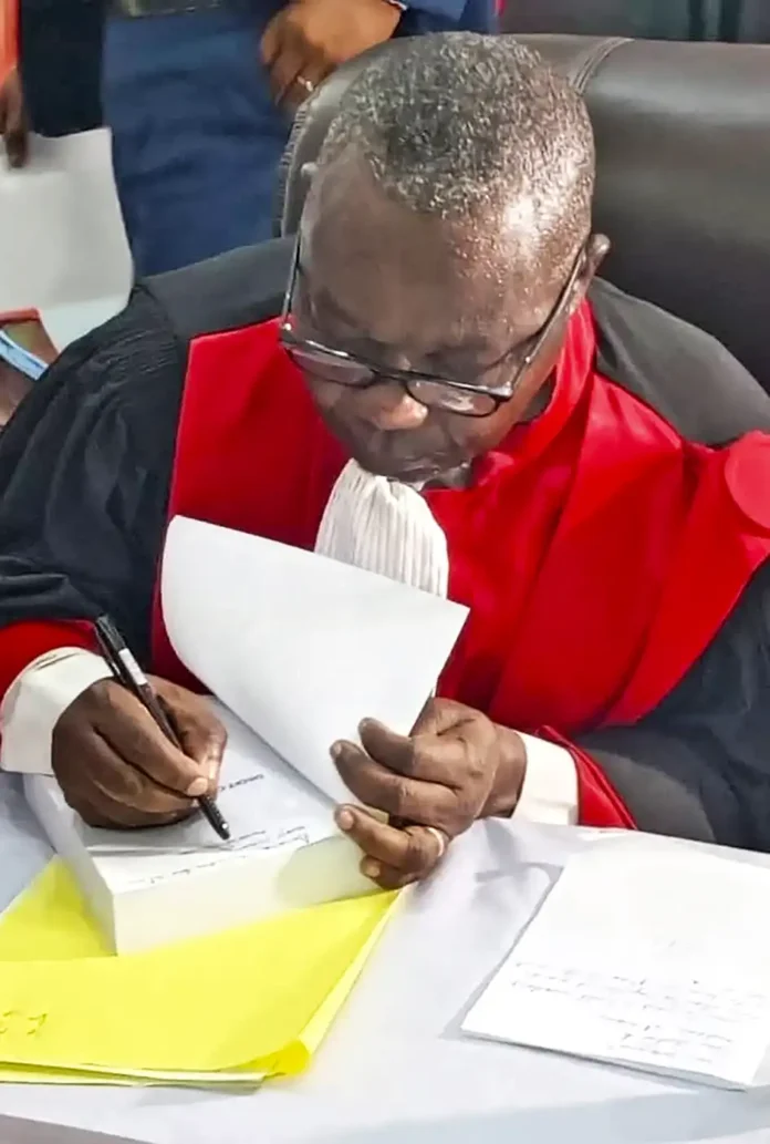 Professeur Placide Moudoudou